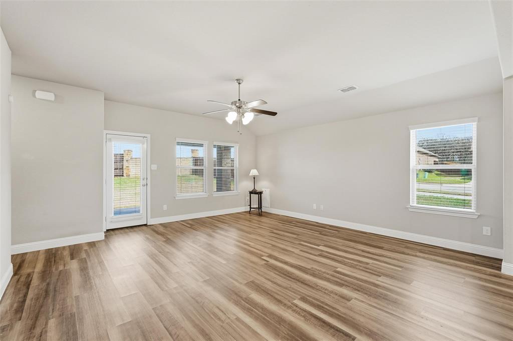 2712 Empire Street - Photo 18