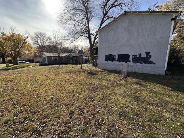 Photo 18