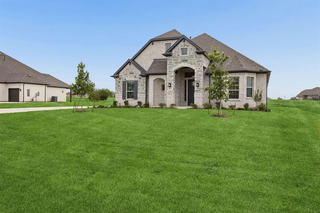 5013 Valley View Drive - Photo 2