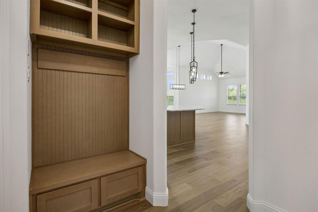 5013 Valley View Drive - Photo 6