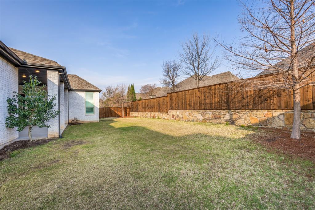 2000 Harvard Avenue - Photo 18