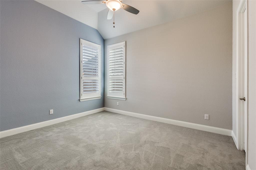 2000 Harvard Avenue - Photo 27