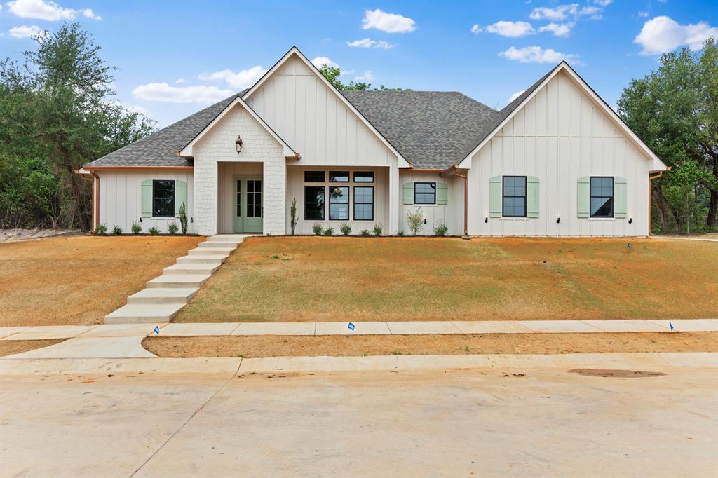 17300 Woodcrest Circle - Photo 2