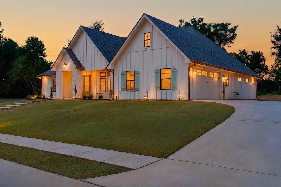 17300 Woodcrest Circle - Photo 4