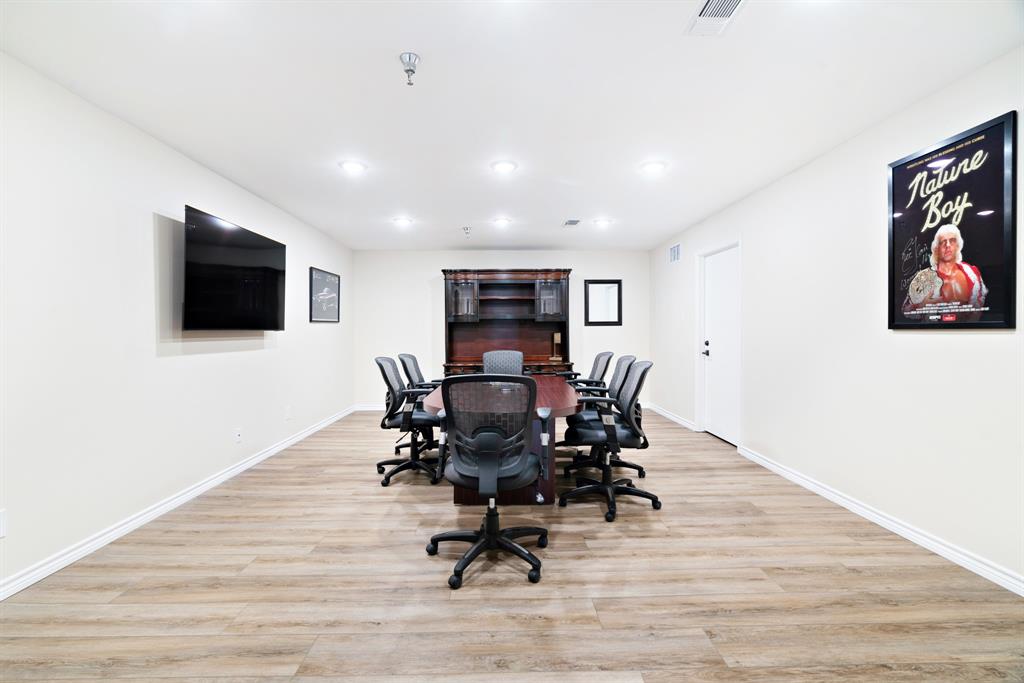 3790 Lamar Avenue - Photo 11