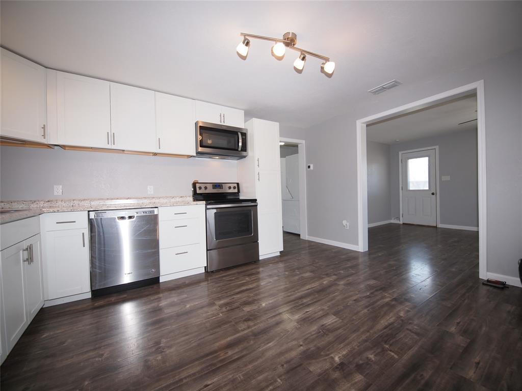 1327 Old Jacksboro Road - Photo 3