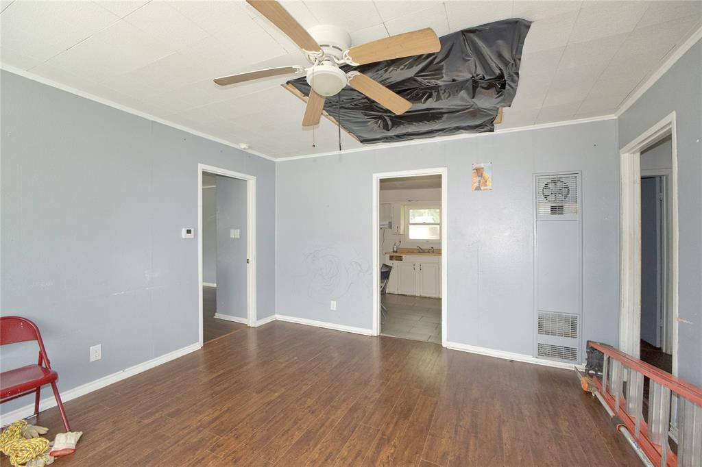 1429 S Elm - Photo 4