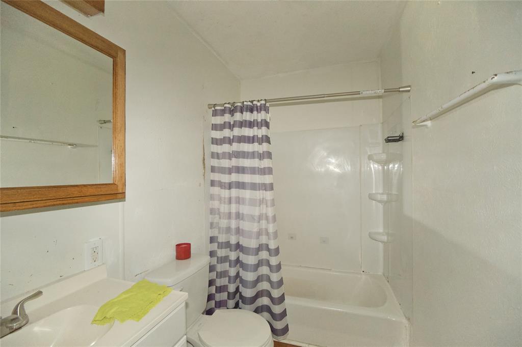 1429 S Elm - Photo 9