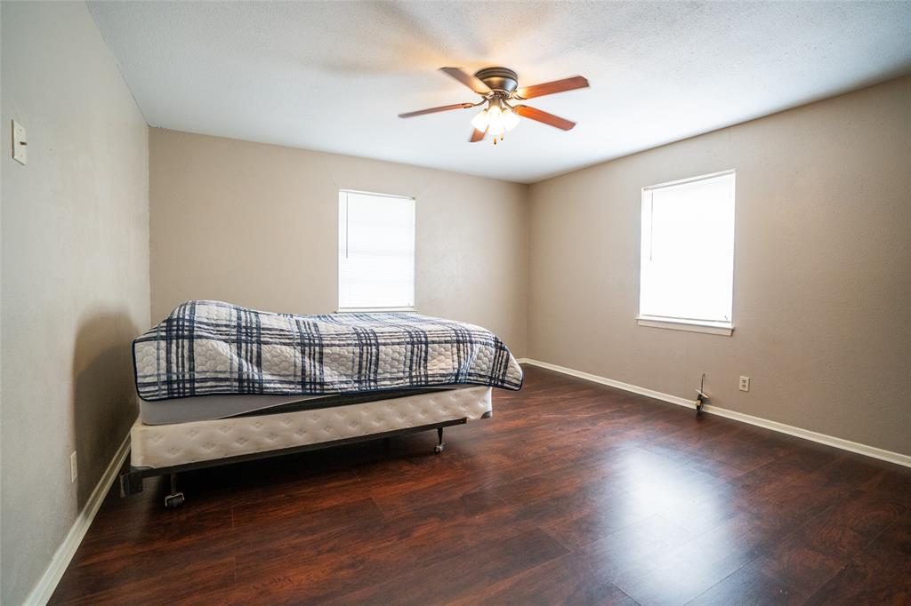 15 SW 45th - Photo 11