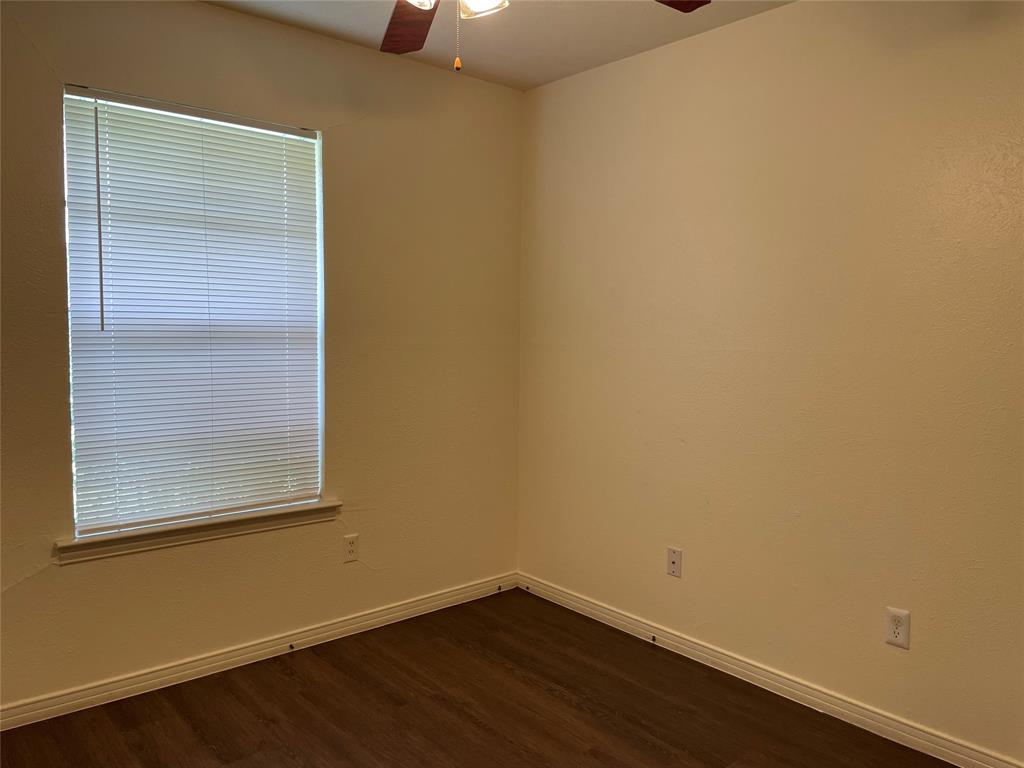 123 EVELYN Street - Photo 11