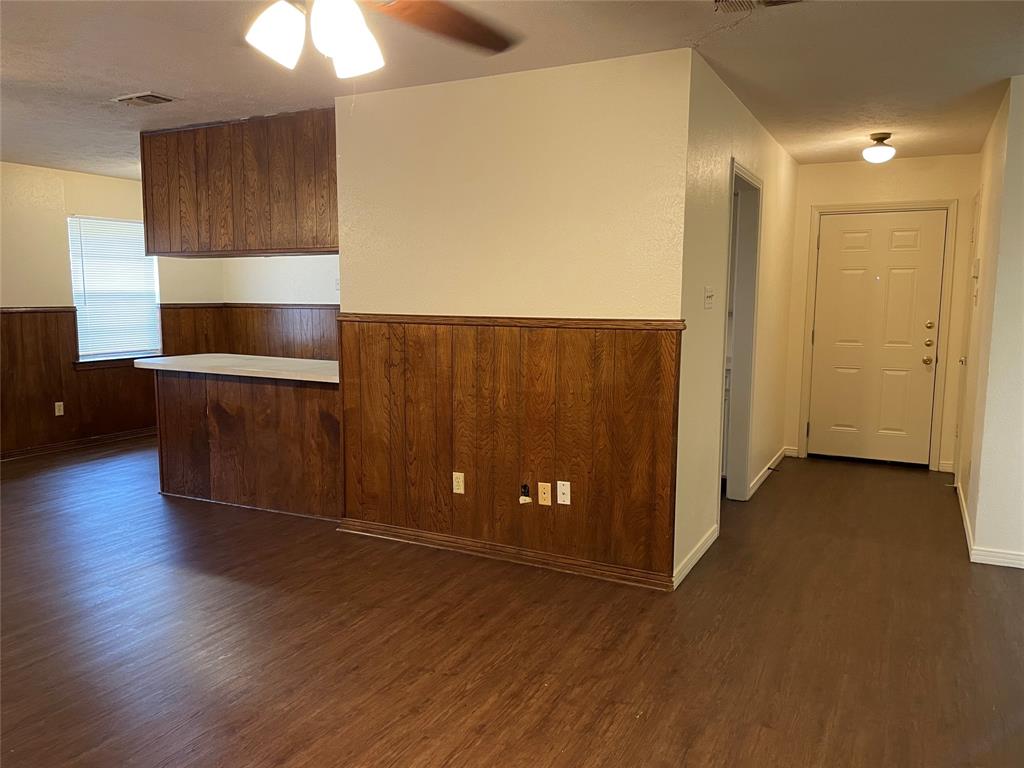 123 EVELYN Street - Photo 7