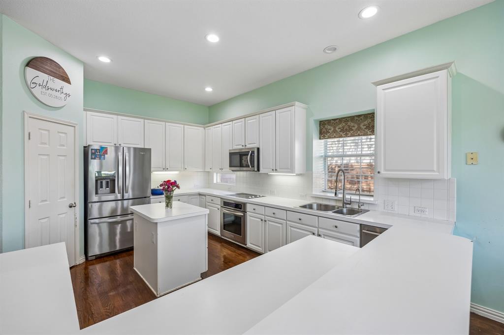 9612 Saint Annes Drive - Photo 10