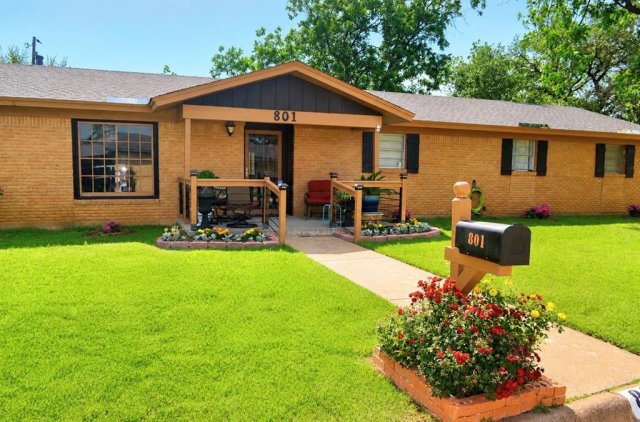 801 Westridge Circle