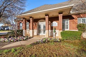 2308 Michigan Court - Photo 3