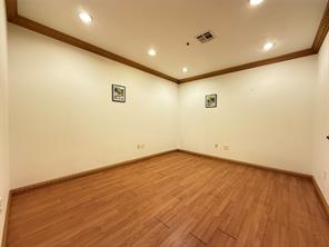 5208 Village Creek Drive - Photo 8
