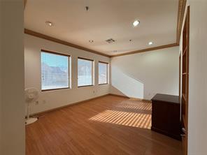 5208 Village Creek Drive - Photo 9