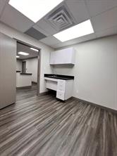 2300 N US Highway 281 - Photo 20