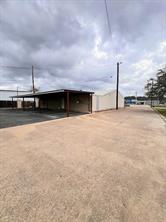 2300 N US Highway 281 - Photo 38