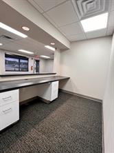 2300 N US Highway 281 - Photo 8