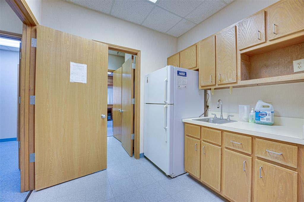 2909 S Hampton - Photo 18