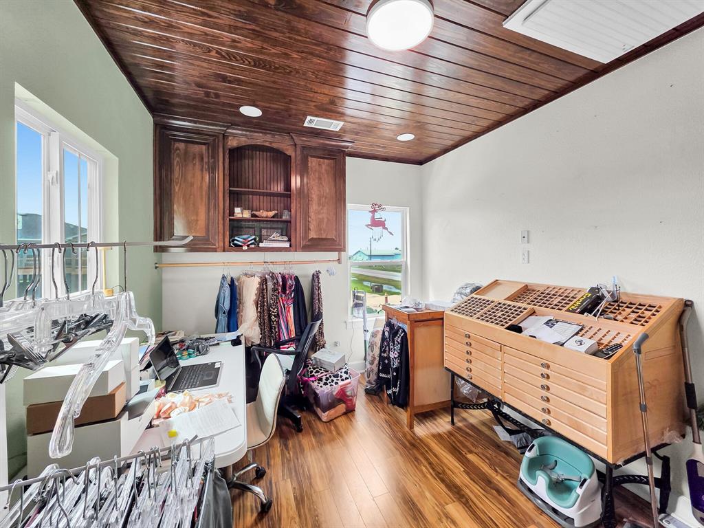970 Surfside Dr - Photo 14