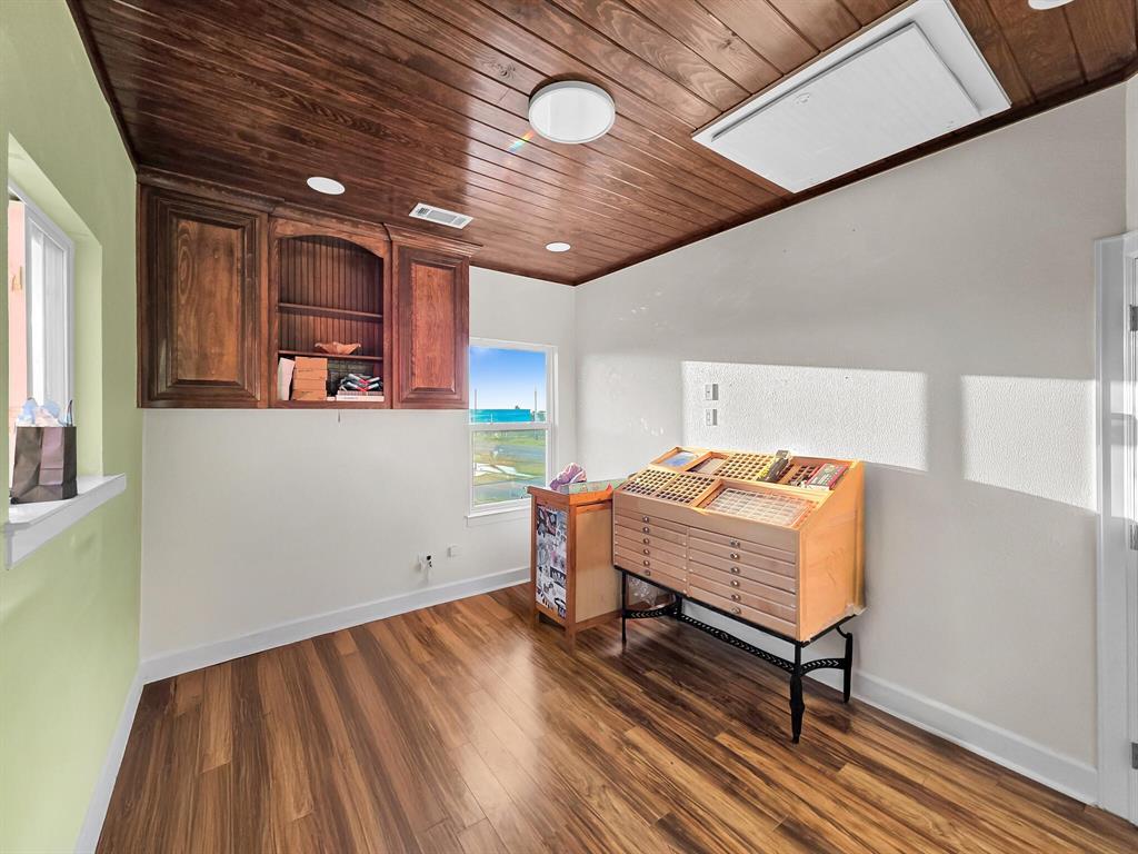 970 Surfside Dr - Photo 17