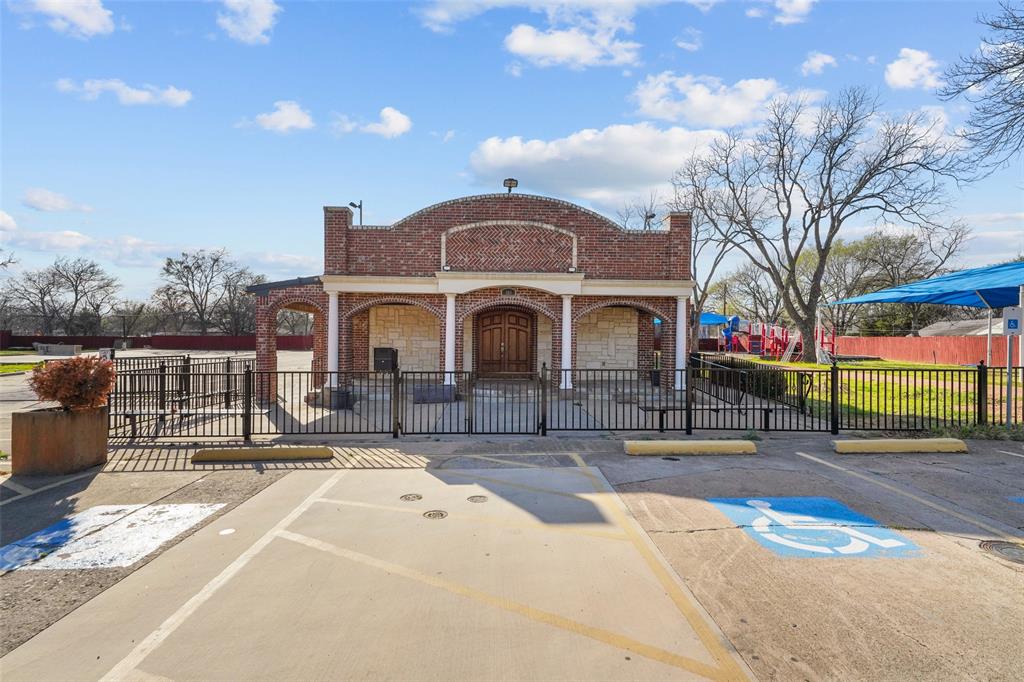 501 NE 31st Street - Photo 1