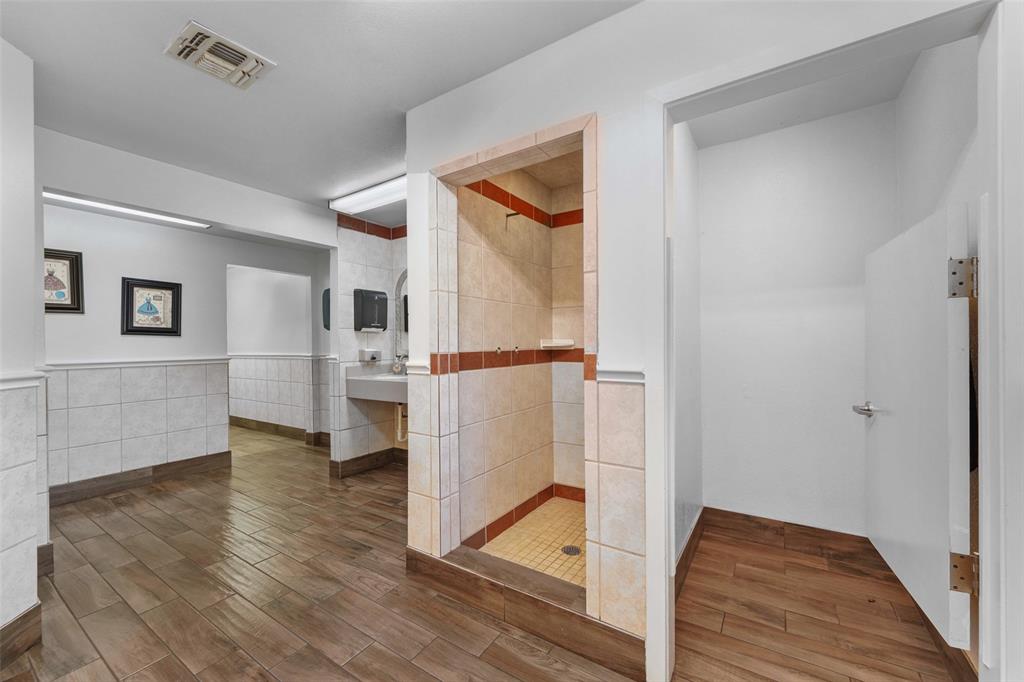 501 NE 31st Street - Photo 21