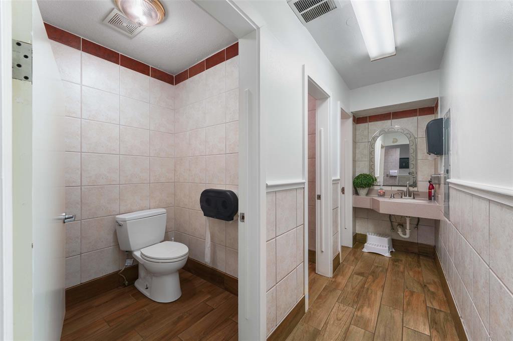 501 NE 31st Street - Photo 23