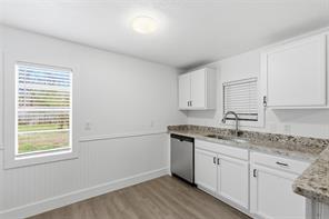 1102 Washington Street - Photo 16
