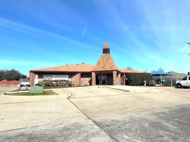 2210 Kelly Boulevard