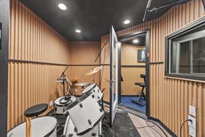 1132 Main Street - Photo 11