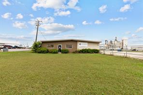 2305 N Main Street - Photo 2