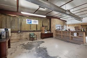 2305 N Main Street - Photo 26