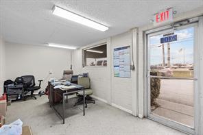 2305 N Main Street - Photo 7