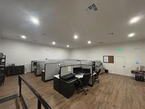910 18th Street - Photo 4