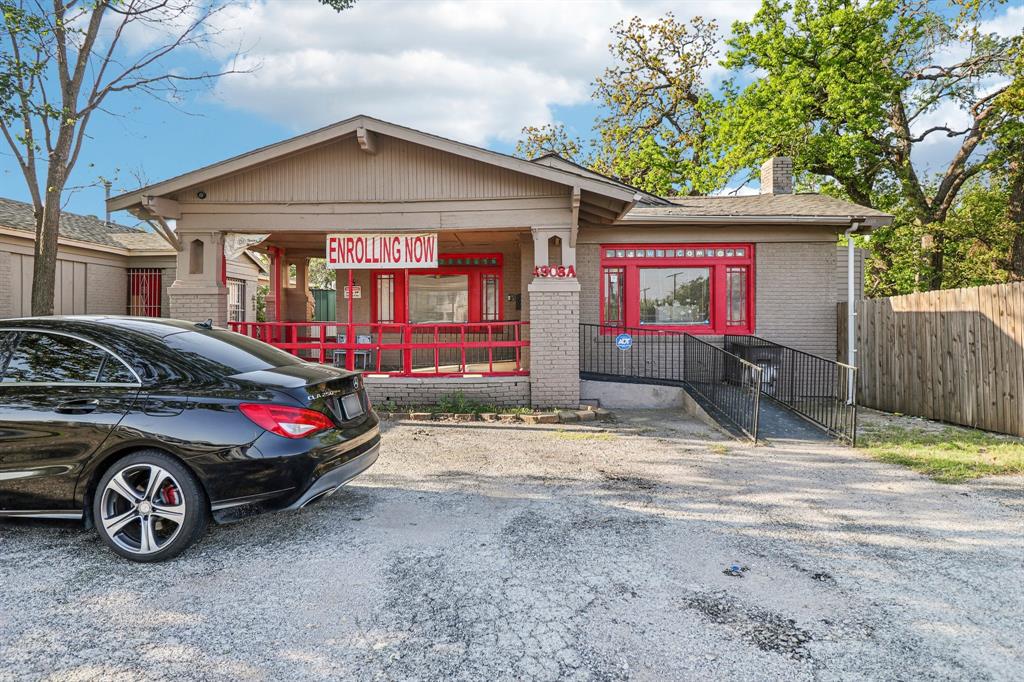4908 E Lancaster Avenue - Photo 2