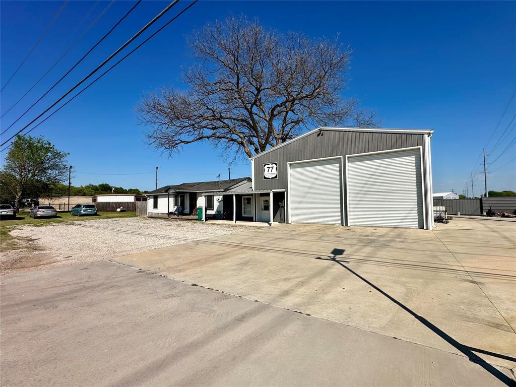 1103 N Lacy Drive - Photo 1