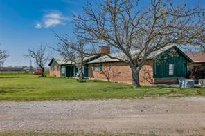 3511 S Interstate 35 - Photo 12