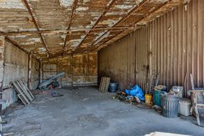 3511 S Interstate 35 - Photo 18