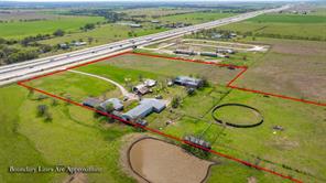3511 S Interstate 35 - Photo 2