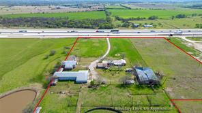 3511 S Interstate 35 - Photo 3