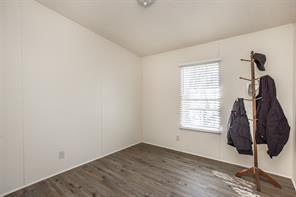3511 S Interstate 35 - Photo 37