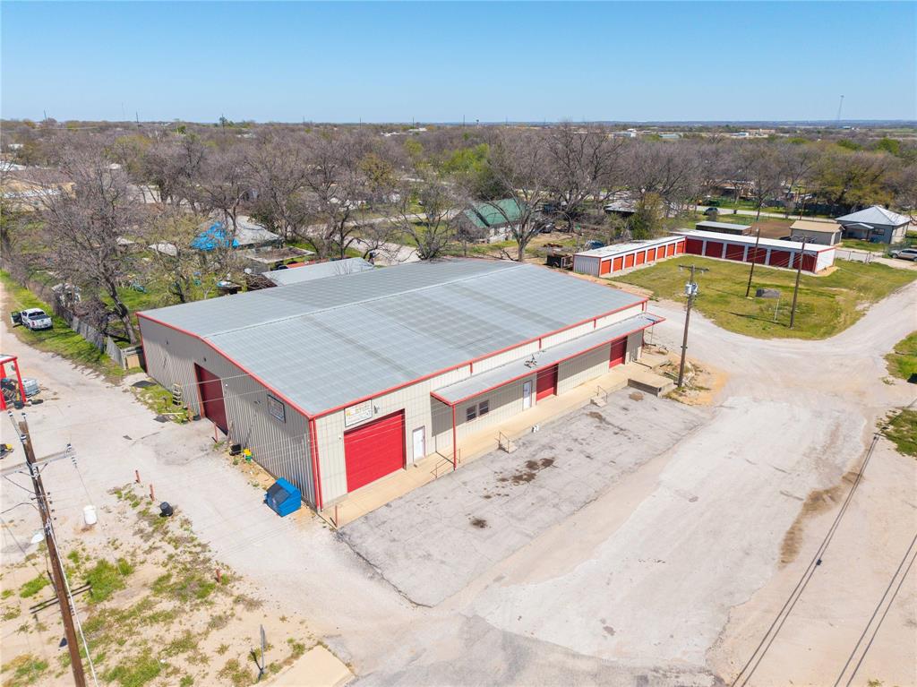 117 E. Bivar - Photo 2