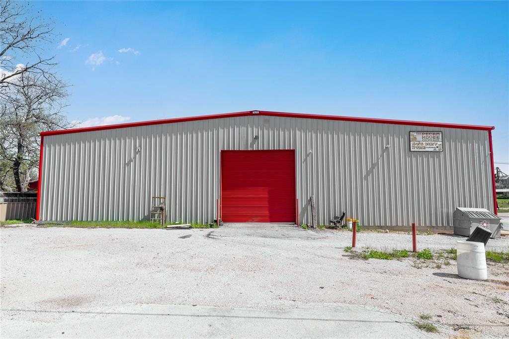 117 E. Bivar - Photo 8