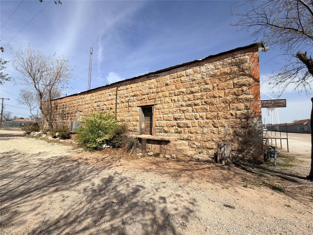107 N Oak Street - Photo 38