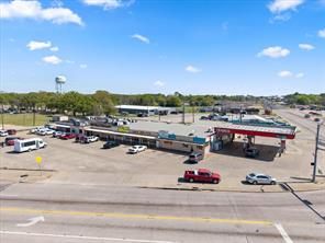101 N Seven Points Boulevard - Photo 2
