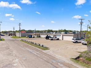 101 N Seven Points Boulevard - Photo 6