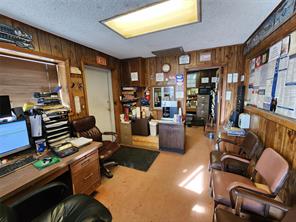 200 E Pecan Street - Photo 5