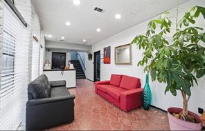 2908 E 11th Street - Photo 10